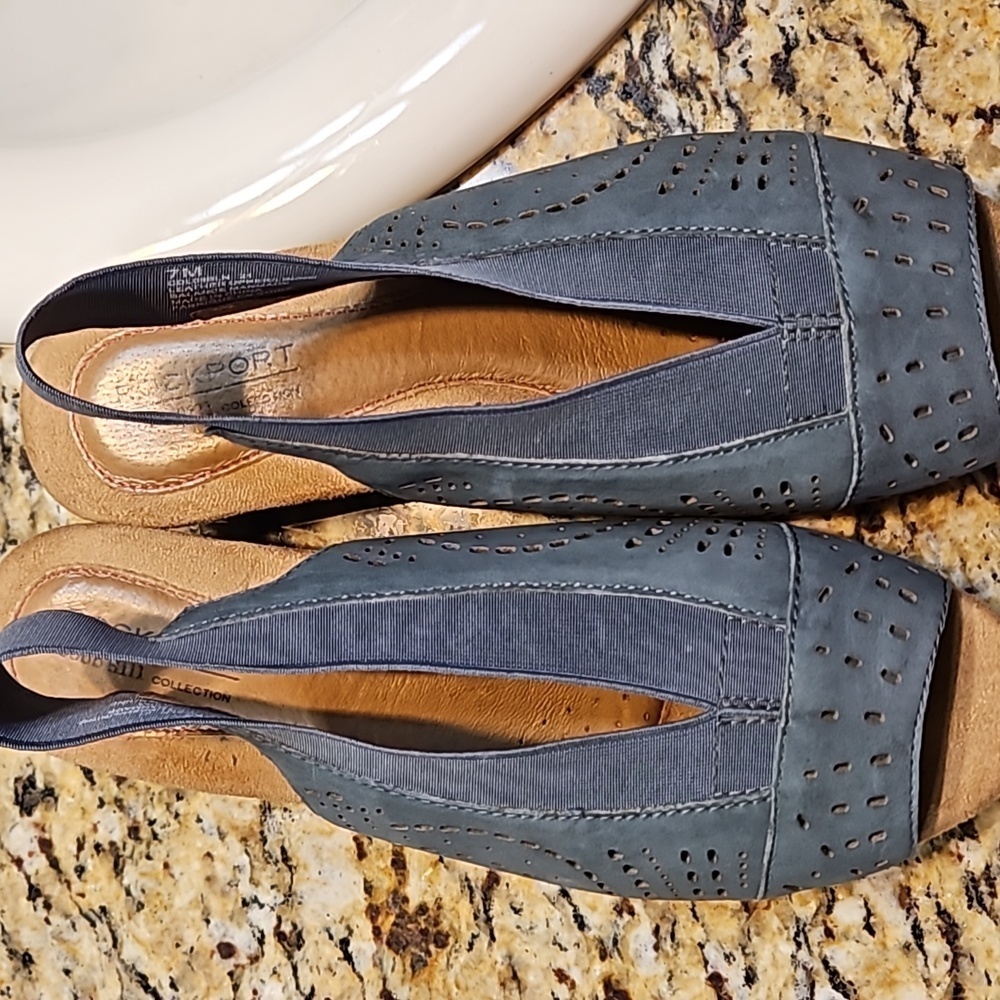Rockport open toe shoes. Size 7